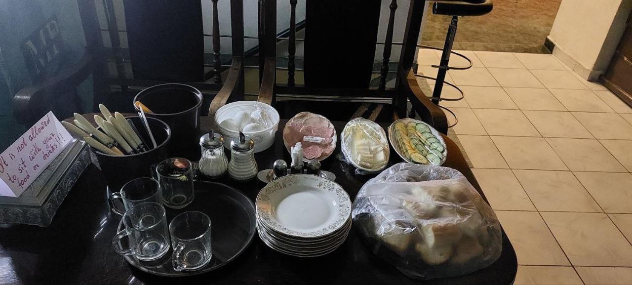 Mine Passionis Hotel And Tours Yerevan Ngoại thất bức ảnh