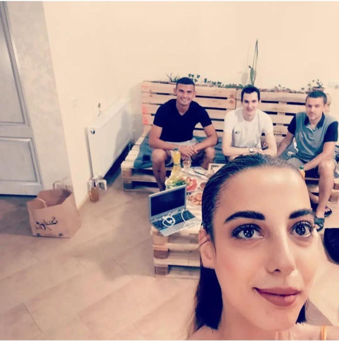 Mine Passionis Hotel And Tours Yerevan Ngoại thất bức ảnh