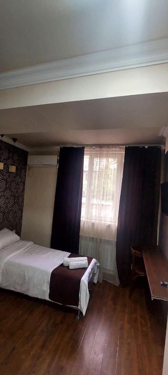 Mine Passionis Hotel And Tours Yerevan Ngoại thất bức ảnh